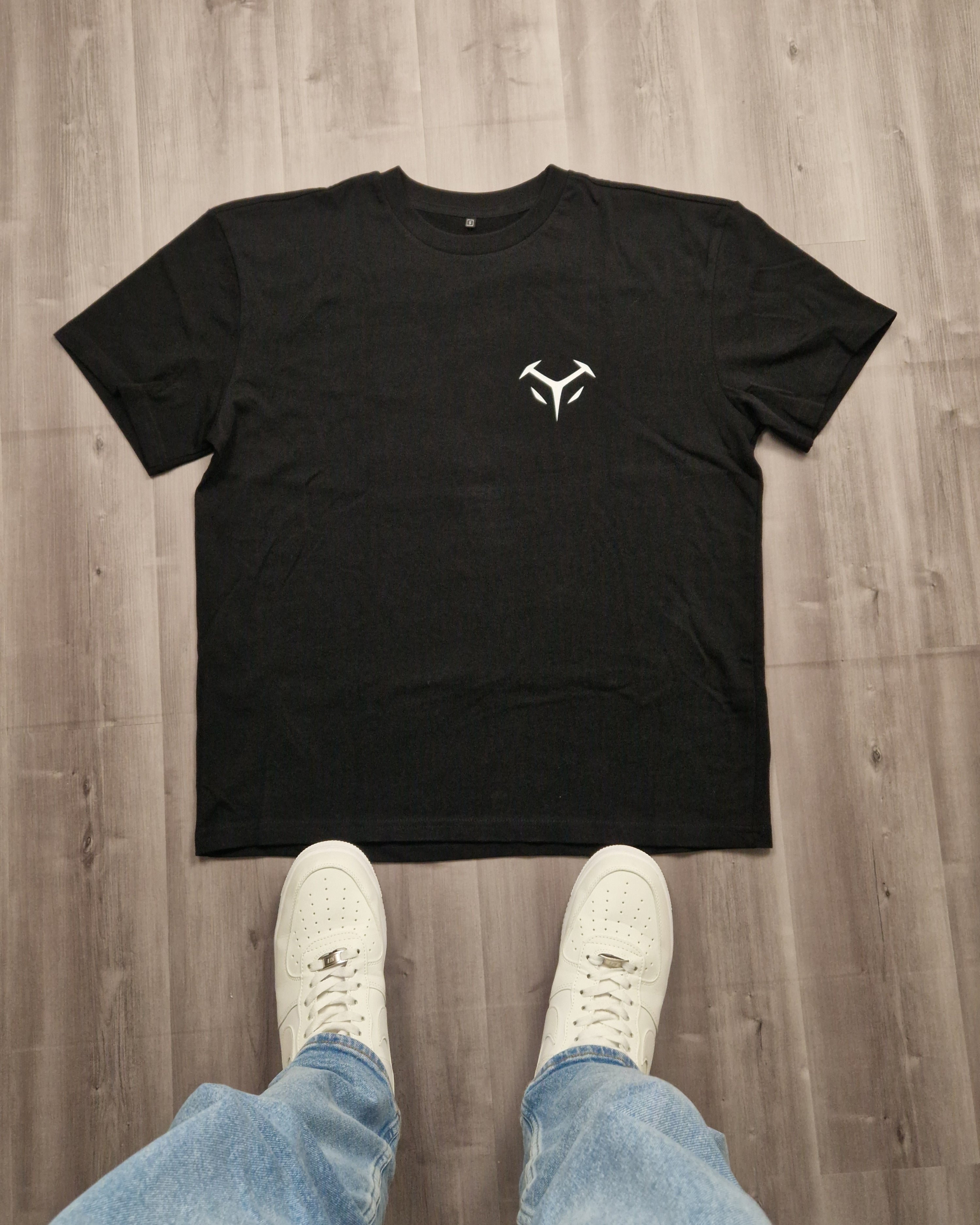 Icy Queen - Oversized Shirt